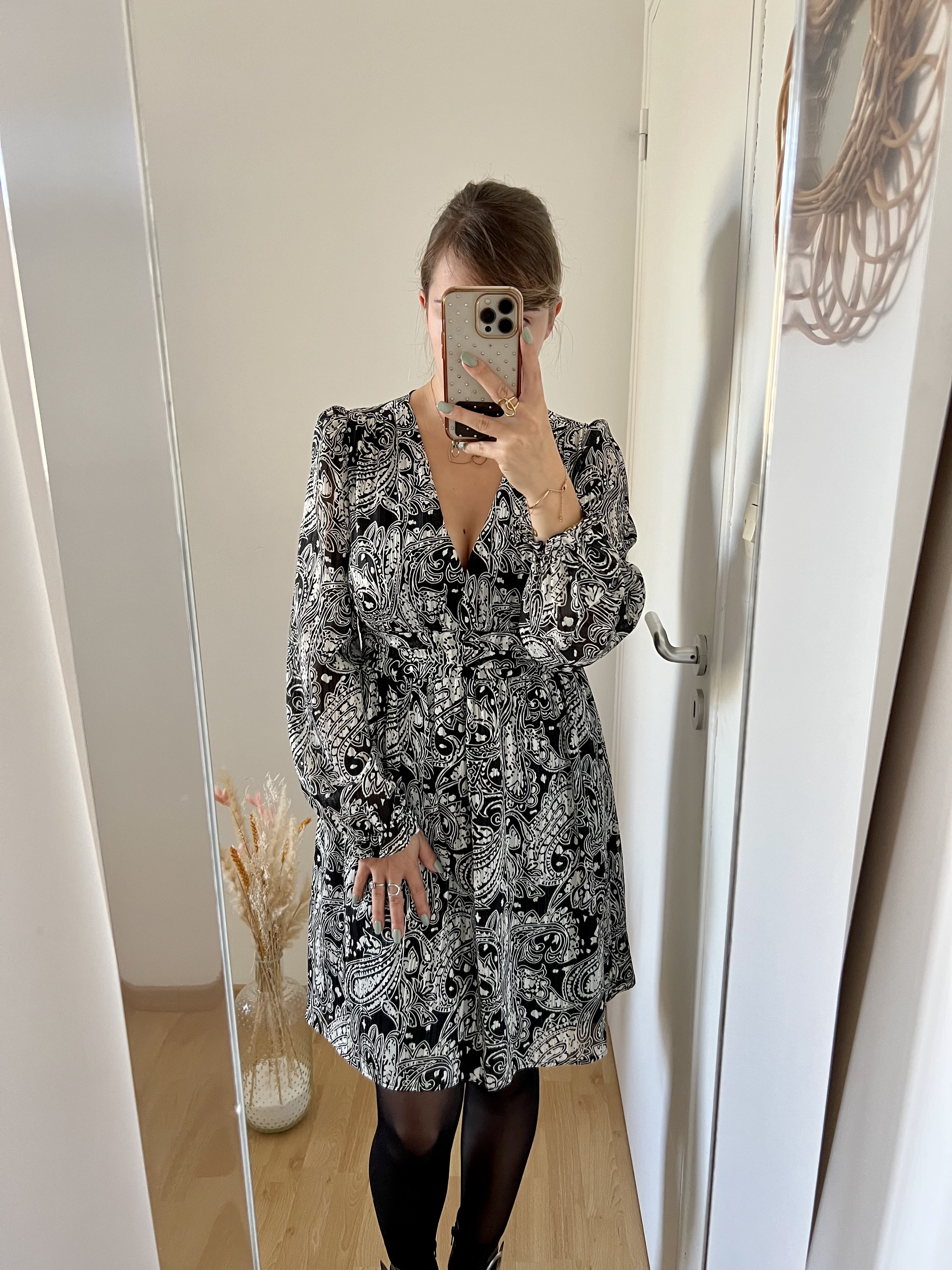 Robe noire et blanche Katie